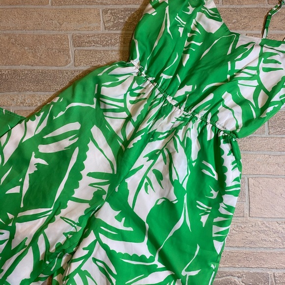 Lilly Pulitzer for Target Green Jumpsuit - Picture 2 of 2